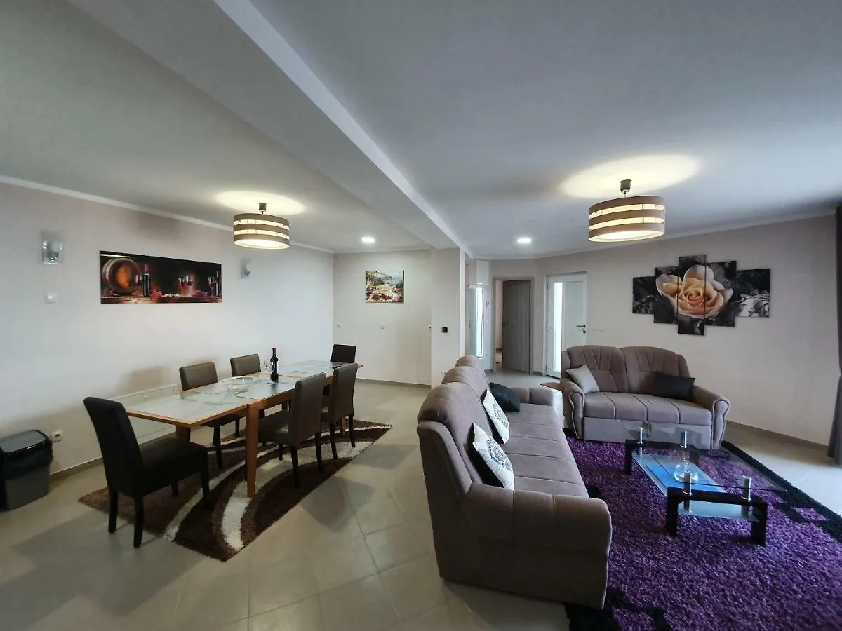 Apartments Kroatien ロヴラン